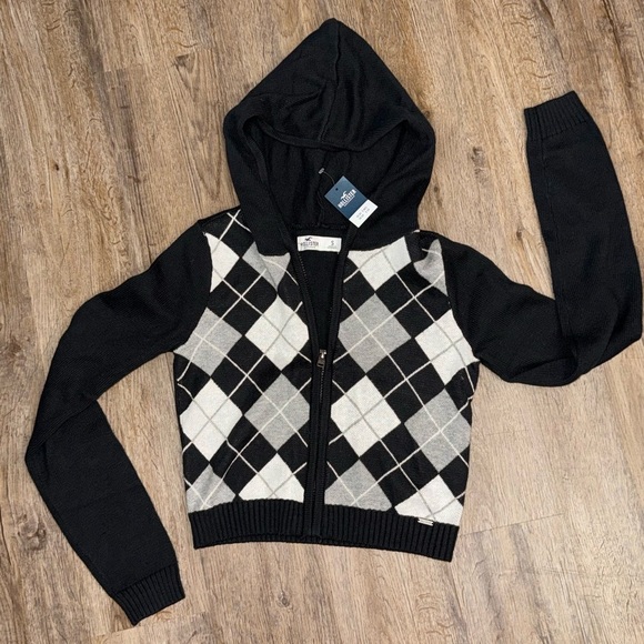 Hollister • Y2K Argyle Print Zip Hooded Cropped Sweater - Picture 1 of 10